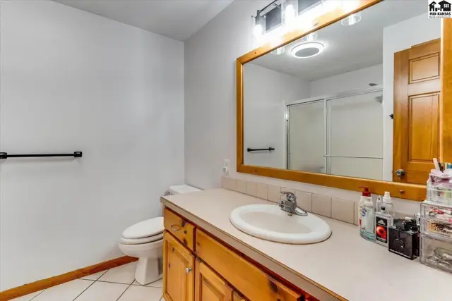 Photo of 618 E 71st Ave, Hutchinson, KS