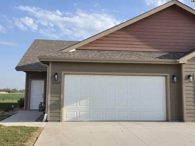 Photo of 1232 Steve Hawley Ln, Salina, KS