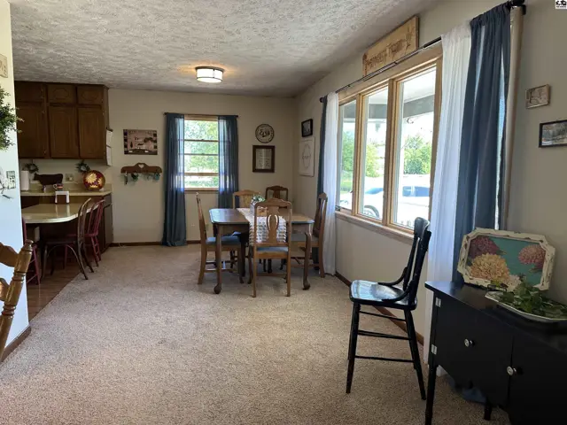 Photo of 914 Sioux Rd, Lindsborg, KS