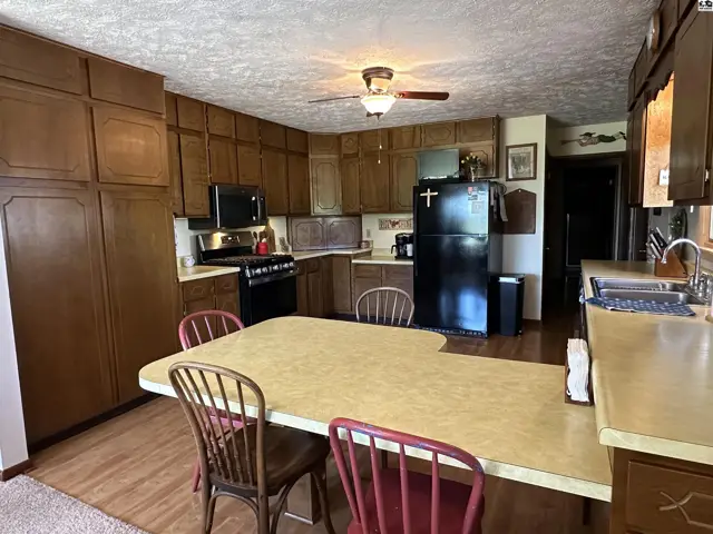 Photo of 914 Sioux Rd, Lindsborg, KS