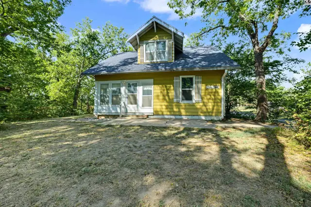 Photo of 210 S Central St, Marquette, KS