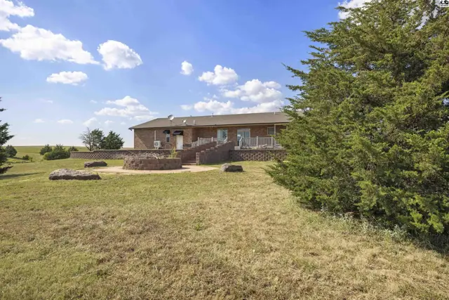 Photo of 105 Jet Cir, Brookville, KS