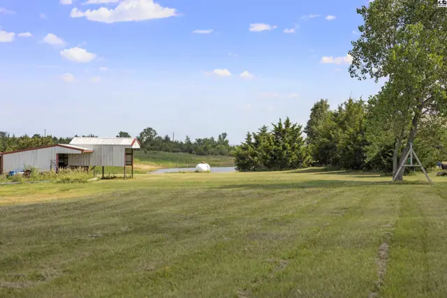 Photo of 105 Jet Cir, Brookville, KS