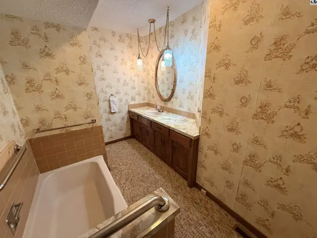 Photo of 616 W US Hwy 160, Harper, KS