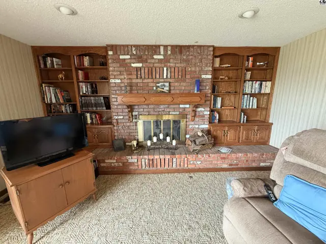 Photo of 616 W US Hwy 160, Harper, KS