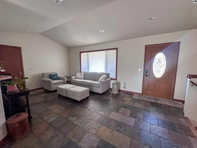 Photo of 605 W 10th St, Pratt, KS