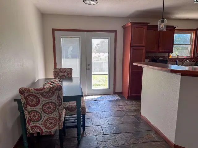 Photo of 605 W 10th St, Pratt, KS