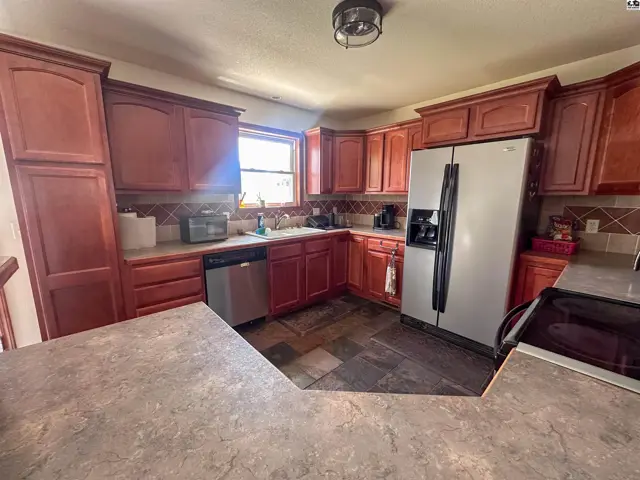 Photo of 605 W 10th St, Pratt, KS