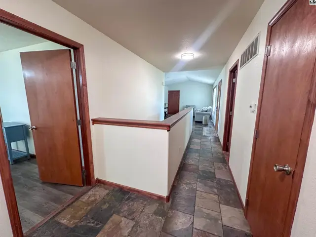 Photo of 605 W 10th St, Pratt, KS