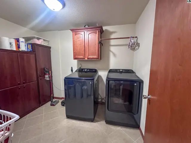 Photo of 605 W 10th St, Pratt, KS