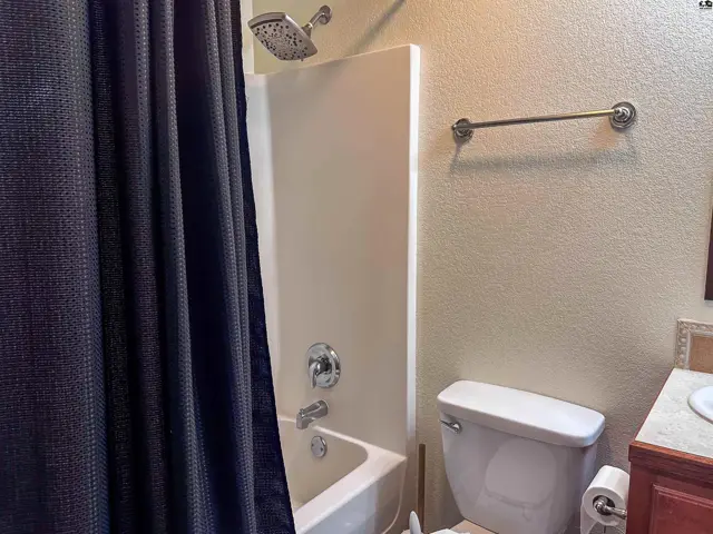 Photo of 605 W 10th St, Pratt, KS