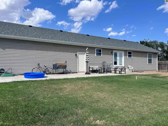 Photo of 605 W 10th St, Pratt, KS