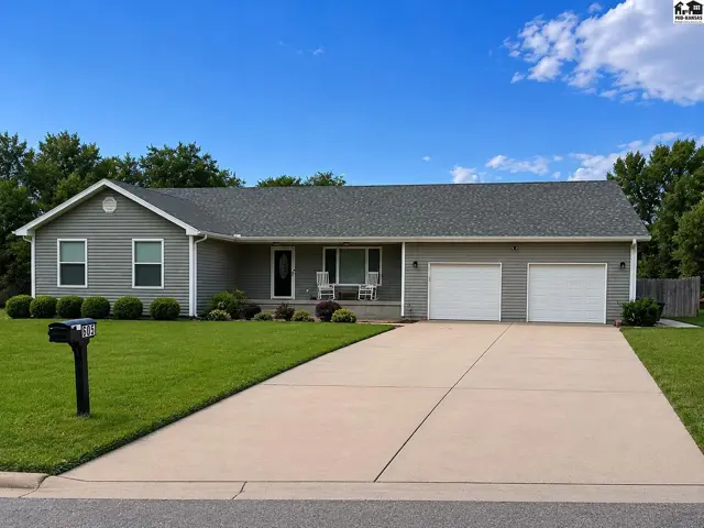 Photo of 605 W 10th St, Pratt, KS