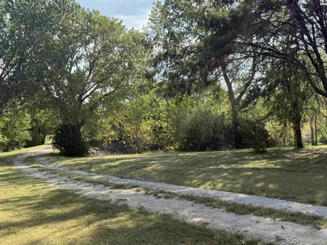 Photo of 2047 18th Ave, McPherson, KS