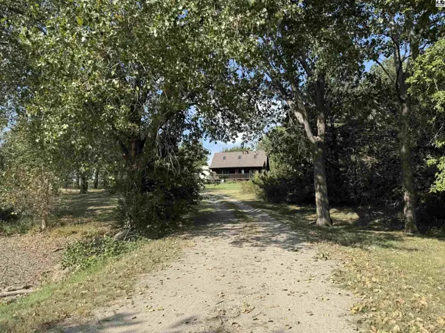 Photo of 2047 18th Ave, McPherson, KS