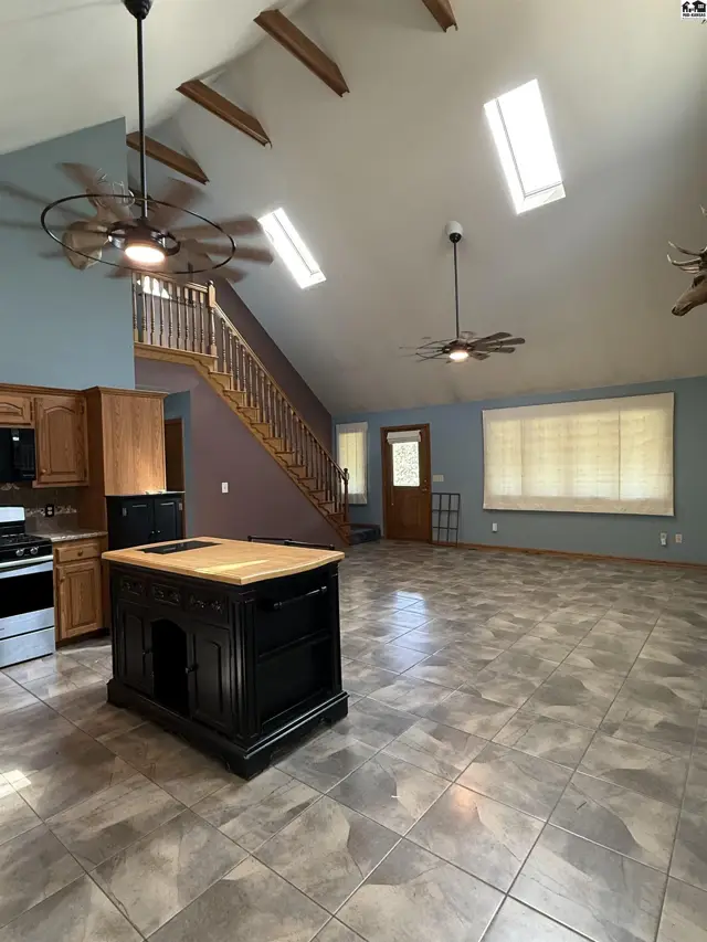 Photo of 2047 18th Ave, McPherson, KS