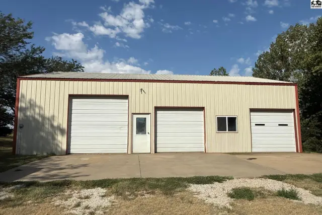 Photo of 2047 18th Ave, McPherson, KS