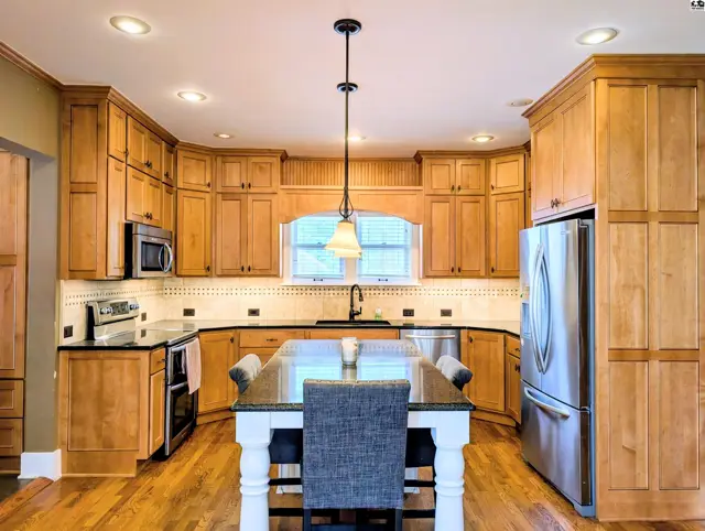 Photo of 313 N Christian Ave, Moundridge, KS