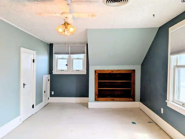Photo of 313 N Christian Ave, Moundridge, KS