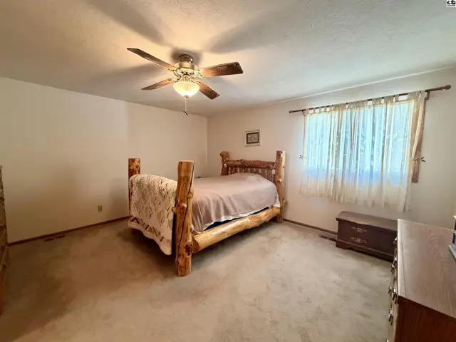 Photo of 1909 Landon St, Hutchinson, KS