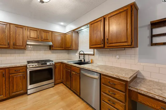 Photo of 4303 Sequoia St, Hutchinson, KS