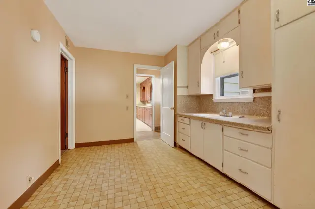 Photo of 1145 State Road 14, Lyons, KS