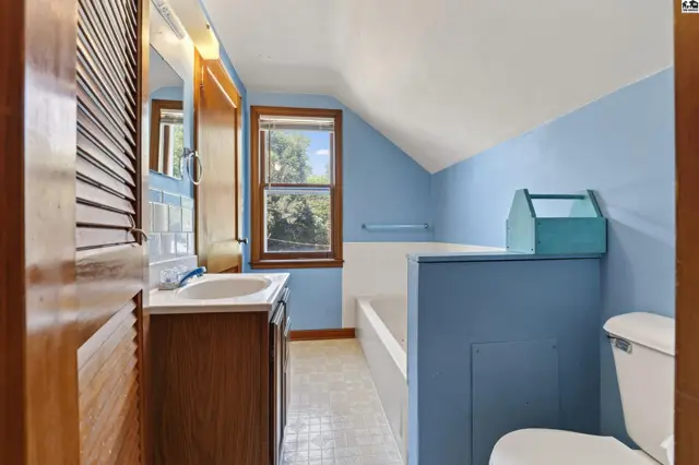 Photo of 1145 State Road 14, Lyons, KS