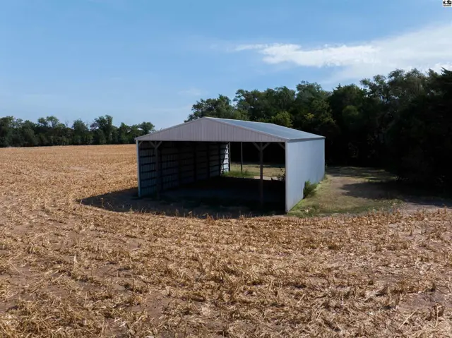 Photo of 1145 State Road 14, Lyons, KS