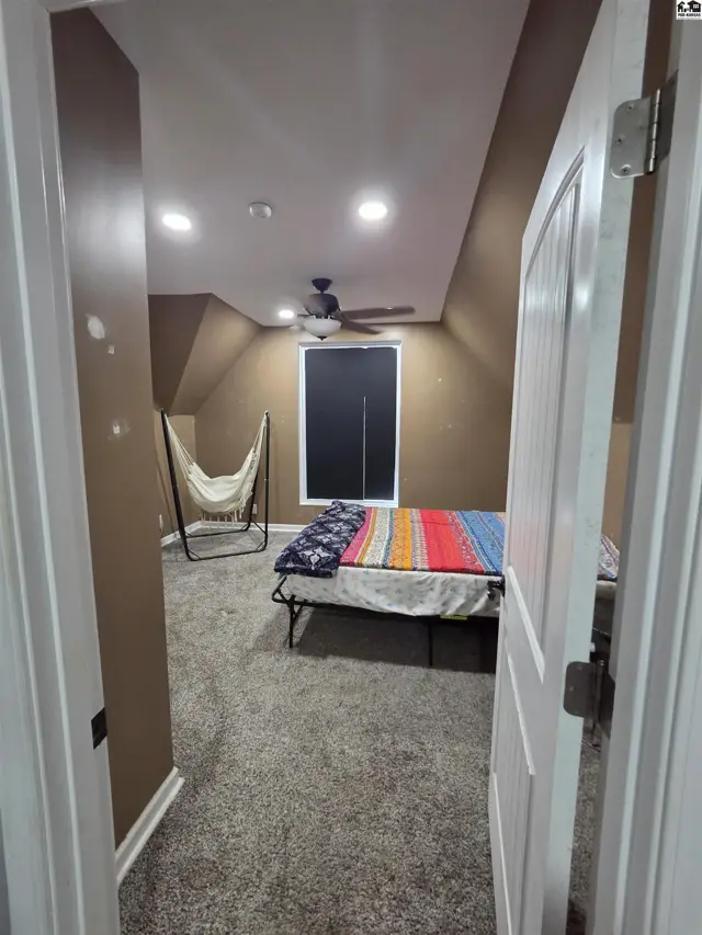 Photo of 400 E 5th Ave, Hutchinson, KS