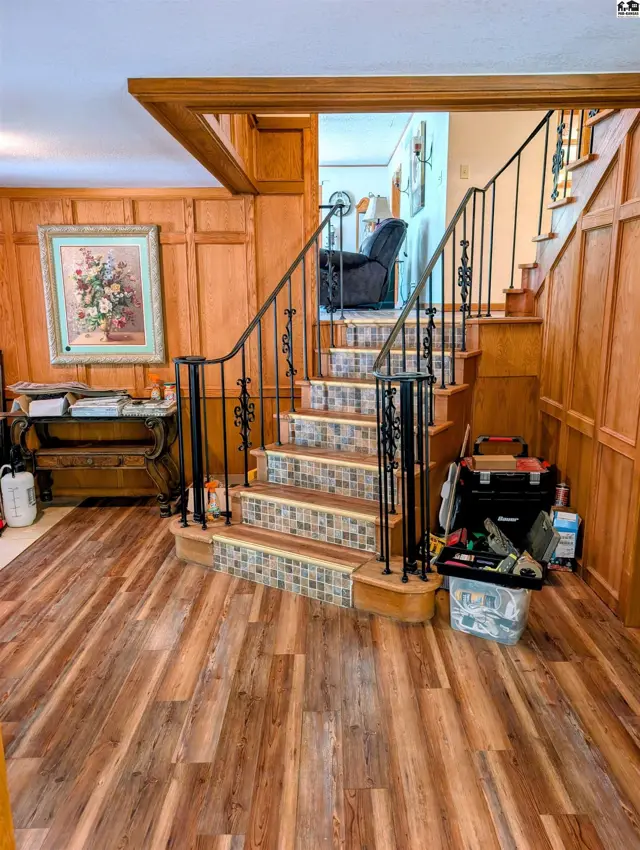 Photo of 6919 N Lake Rd, Hutchinson, KS