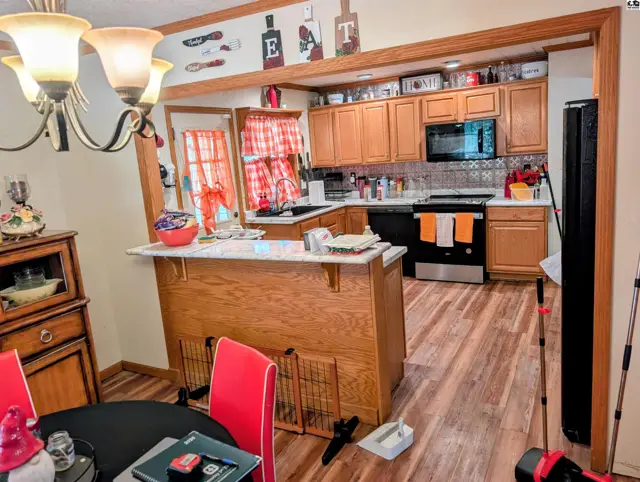 Photo of 6919 N Lake Rd, Hutchinson, KS