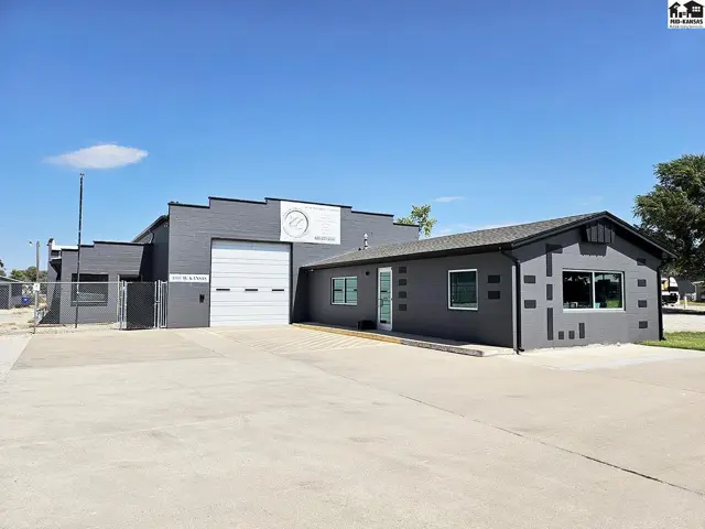Photo of 1060 W Kansas Ave, McPherson, KS