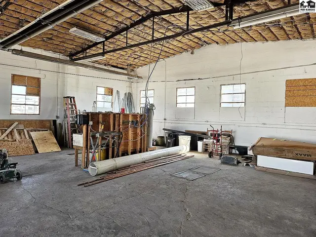 Photo of 1060 W Kansas Ave, McPherson, KS