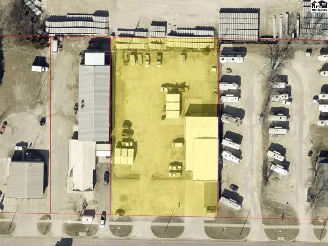 Photo of 1060 W Kansas Ave, McPherson, KS