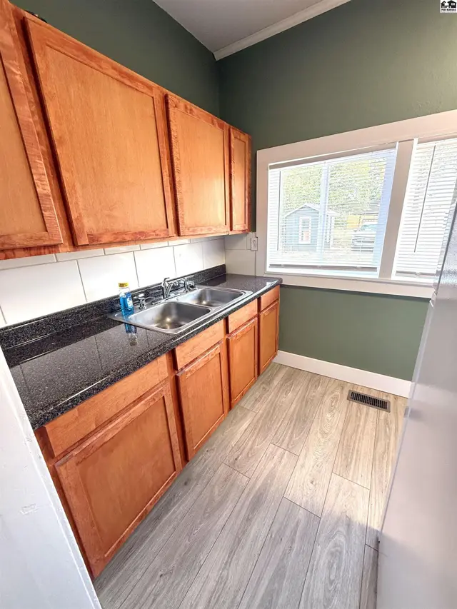 Photo of 305 W Kansas Ave, Medicine Lodge, KS