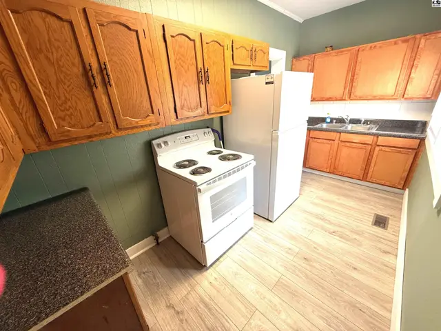 Photo of 305 W Kansas Ave, Medicine Lodge, KS