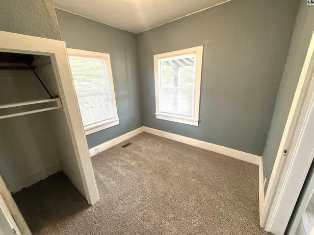 Photo of 305 W Kansas Ave, Medicine Lodge, KS