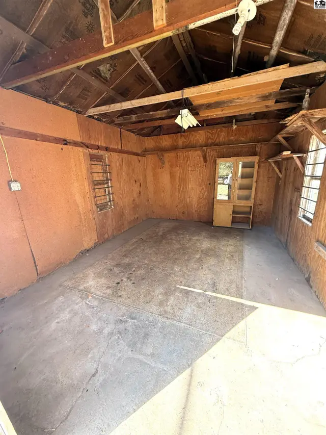 Photo of 305 W Kansas Ave, Medicine Lodge, KS