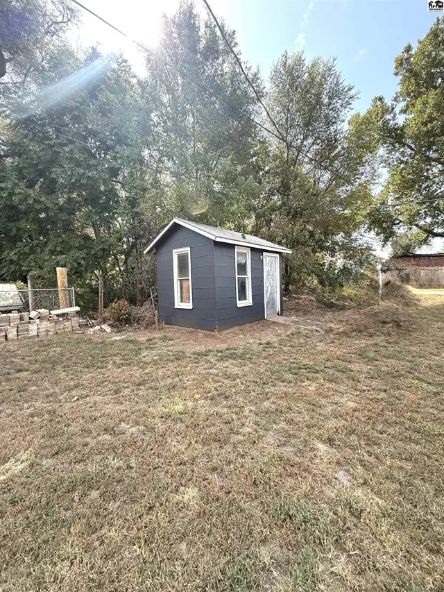 Photo of 305 W Kansas Ave, Medicine Lodge, KS