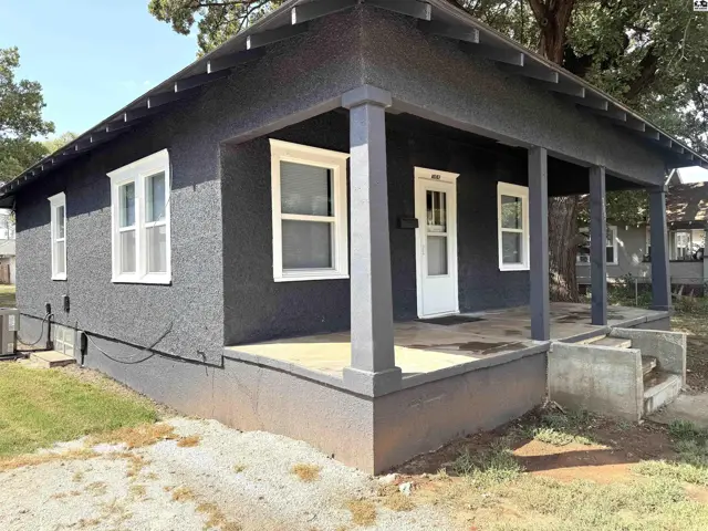 Photo of 305 W Kansas Ave, Medicine Lodge, KS
