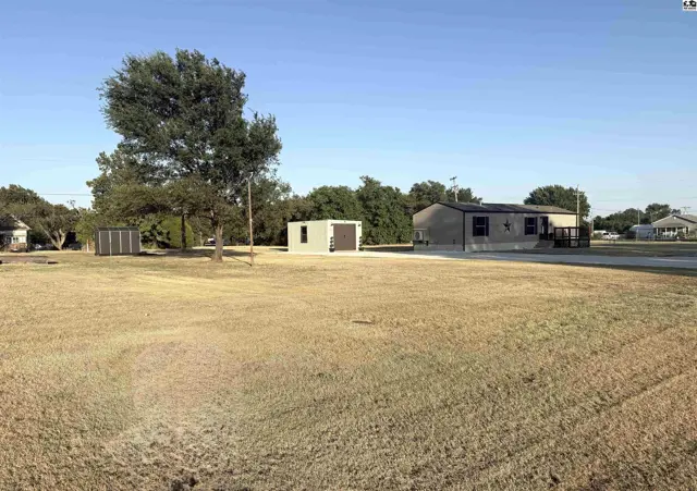 Photo of 110 N Miller St, Attica, KS