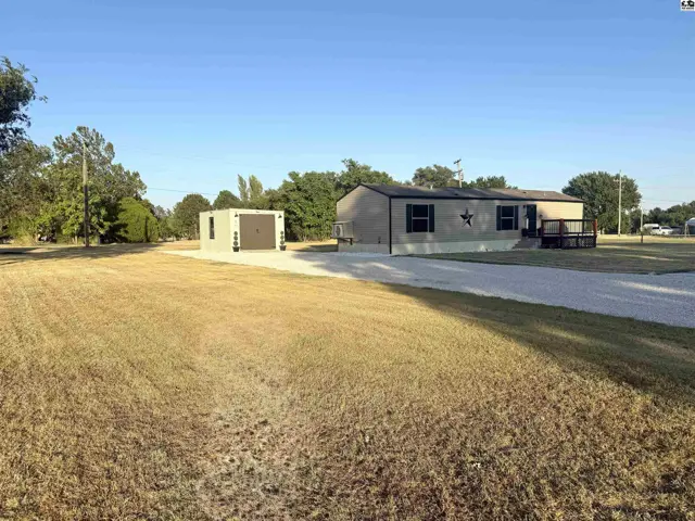 Photo of 110 N Miller St, Attica, KS
