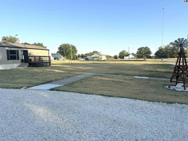 Photo of 110 N Miller St, Attica, KS