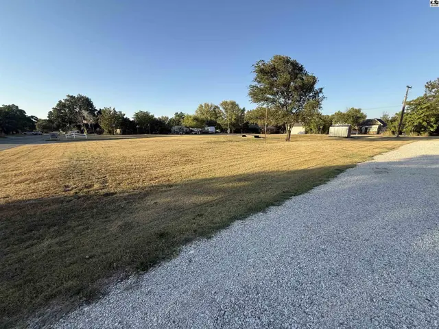 Photo of 110 N Miller St, Attica, KS