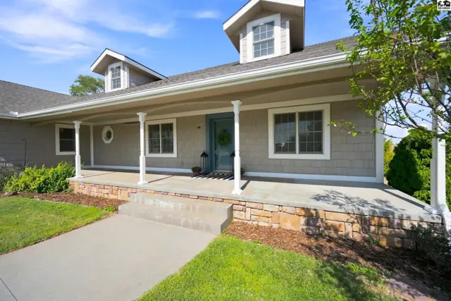 Photo of 10422 SW 10th Ave, Pratt, KS