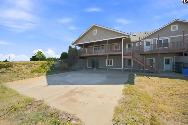 Photo of 10422 SW 10th Ave, Pratt, KS