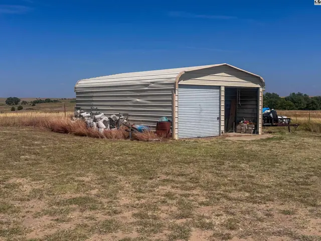 Photo of 40060 SE 30th St, Pratt, KS