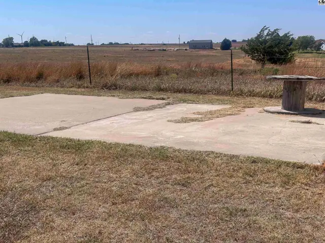 Photo of 40060 SE 30th St, Pratt, KS