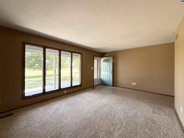 Photo of 4317 N Nickerson Rd, Nickerson, KS
