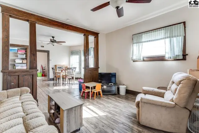 Photo of 314 W 15 Ave, Hutchinson, KS